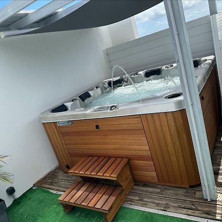 Appart'Eden : Vue Panoramique Sur Saint-Denis Apartment Sainte-Clotilde Exterior foto